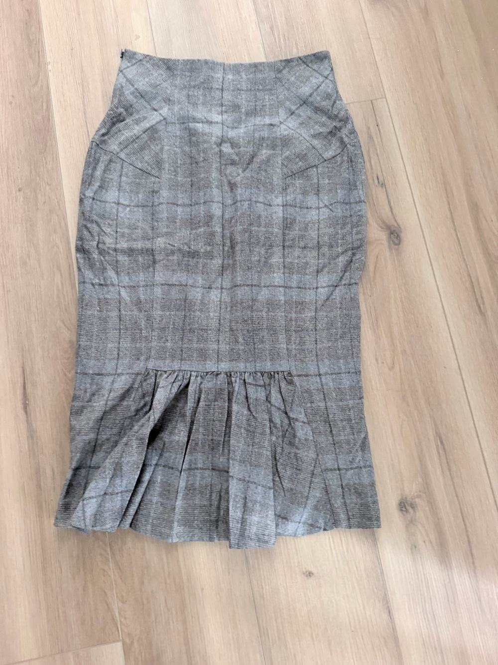 Victoria Secret Wool Plaid Gray Pencil Skirt Ruffle Hem